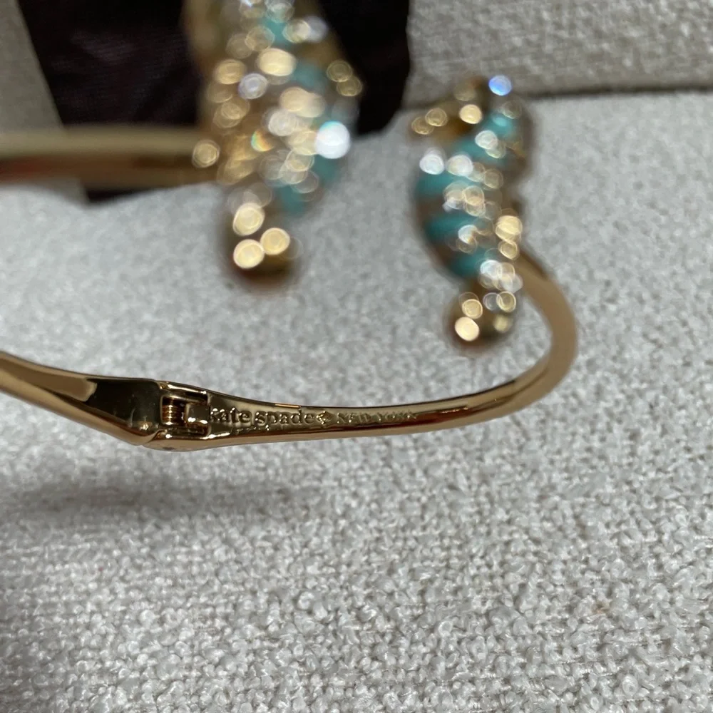 Kate‎ Spade Seahorse Paradise Found Crystal Gold Cuff Bracelet - Picture 2 of 8